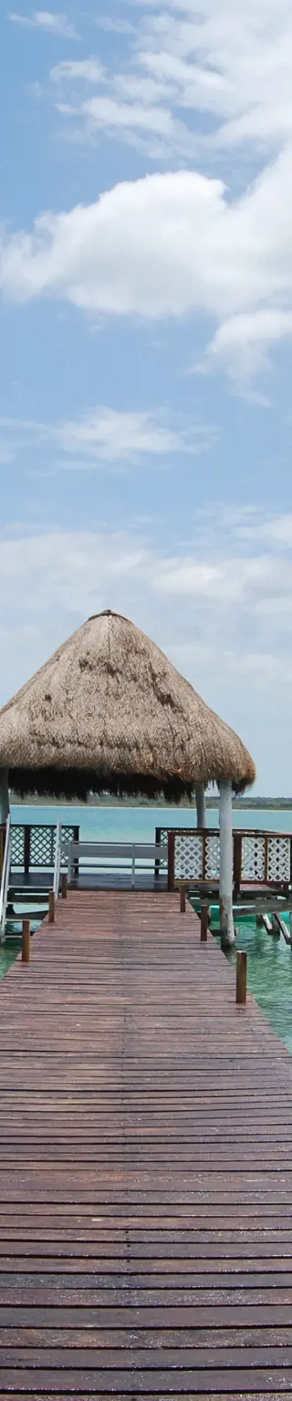 In Bacalar's farbenfroher Lagune abschalten